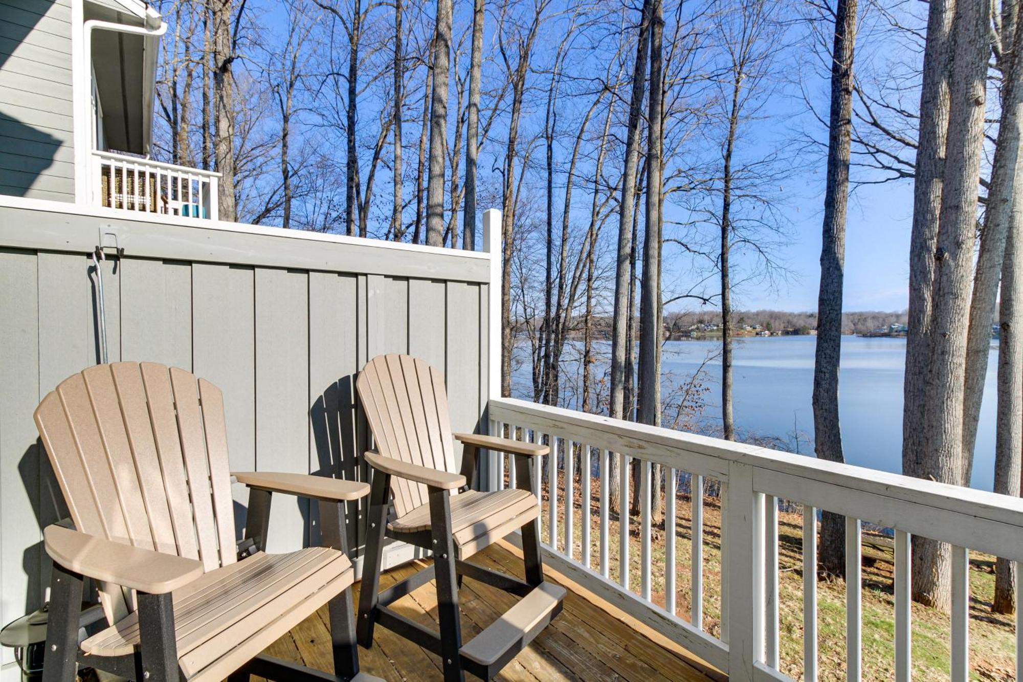 Lakefront Moneta Home With Community Boat Dock! Exterior photo