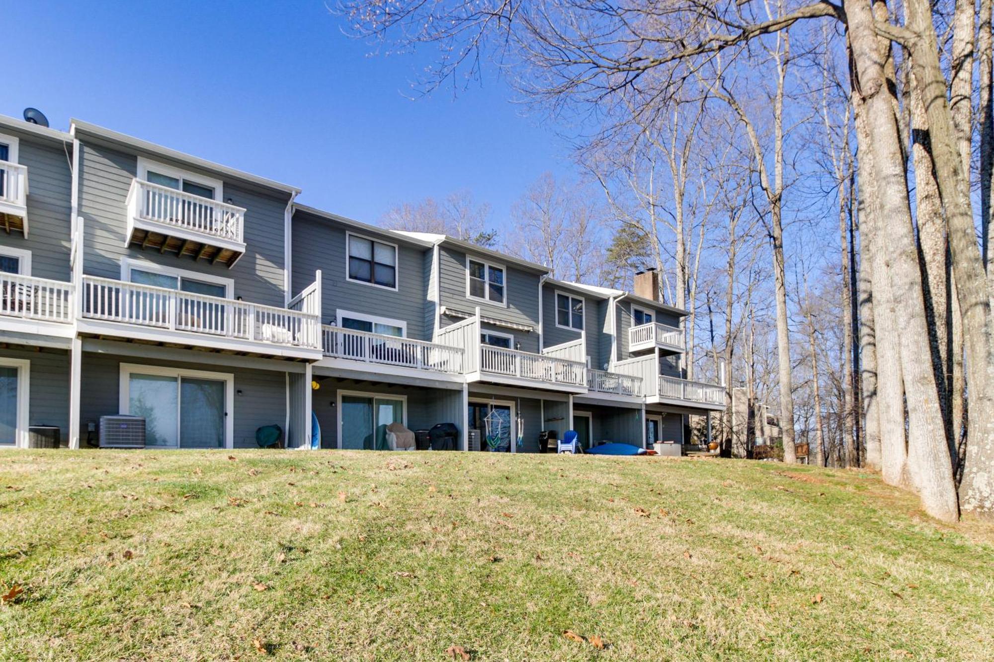 Lakefront Moneta Home With Community Boat Dock! Exterior photo